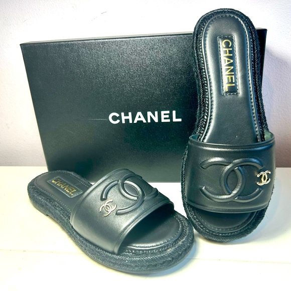 NEW CHANEL 23C CC LOGO MULE SANDALS BLACK LAMBSKIN SZ 38 - Picture 8 of 16